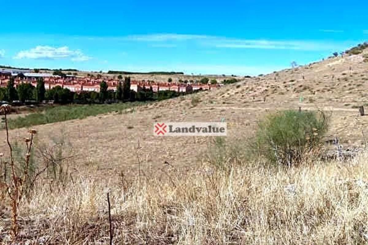 Terreno en venta en Meco, Madrid photo 4