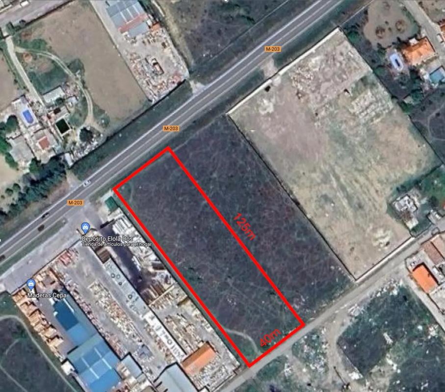 Terreno en venta en San Fernando de Henares, Madrid photo 1