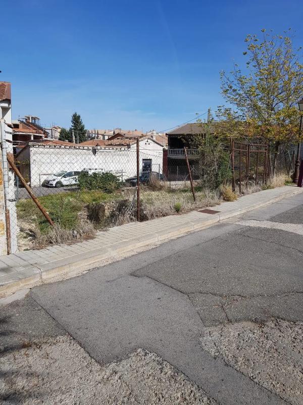 Terreno en venta en Los Santos de la Humosa, Madrid photo 3