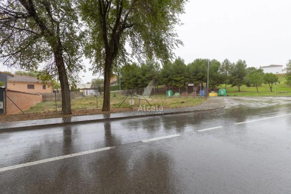 Terreno en Torres de la Alameda photo 1