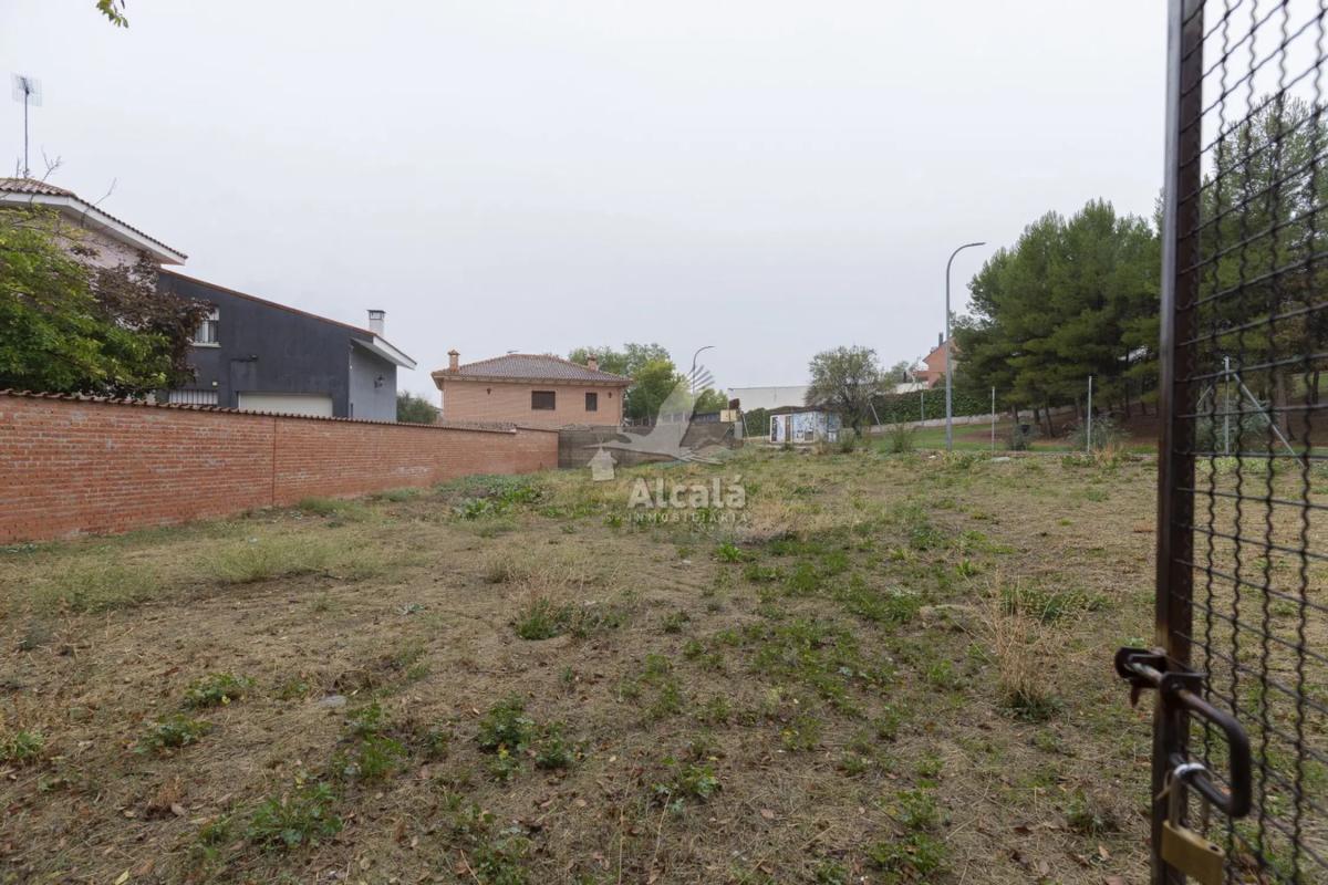 Terreno en venta en Torres de la Alameda, Madrid photo 3