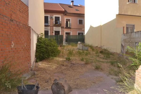 Terreno en calle de la Isla de Sumatra, 5 photo 2