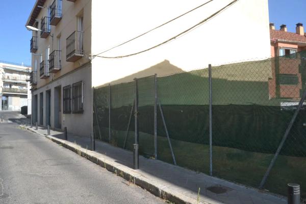 Terreno en calle de la Isla de Sumatra, 5 photo 3
