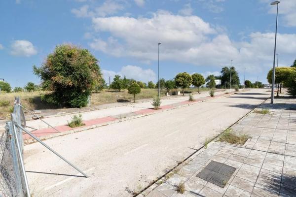 Terreno en avenida de Aragón, 402 photo 1