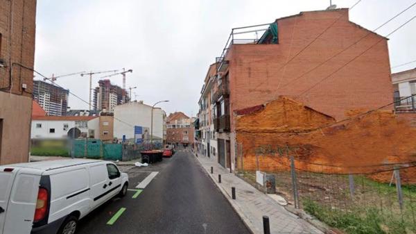 Terreno en Barrio Valdeacederas thumbnail 1