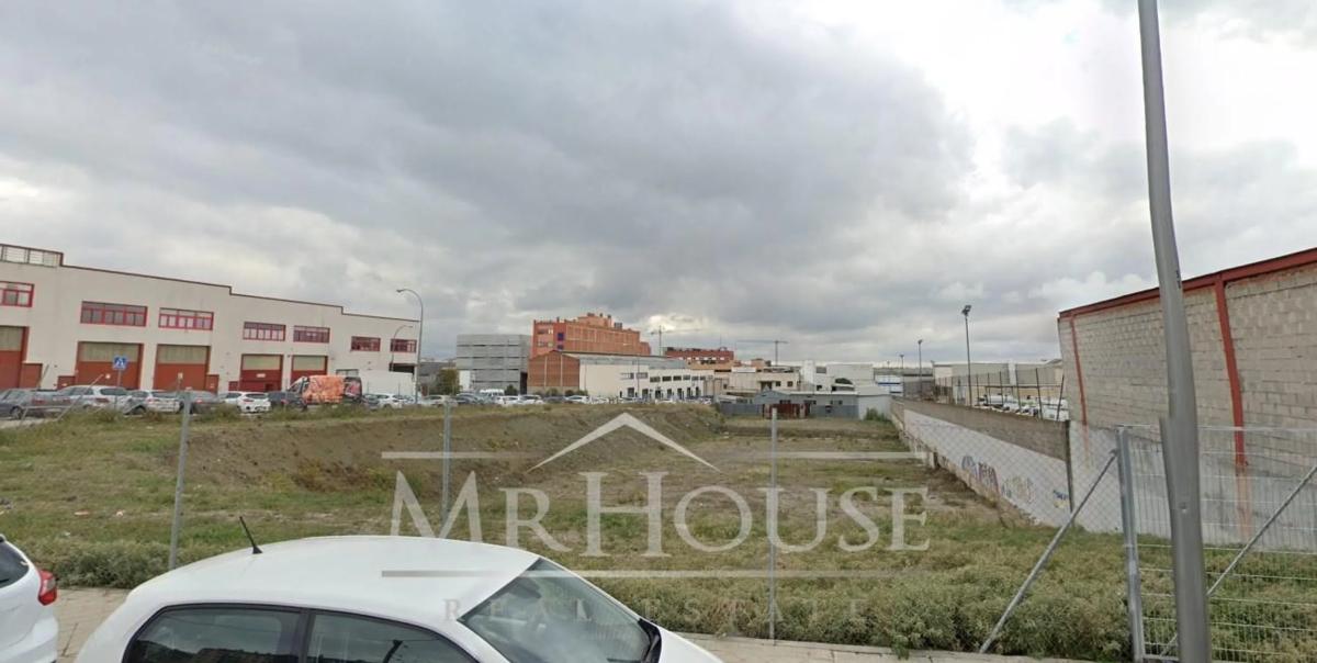 Terreno en venta en Madrid, Madrid photo 1