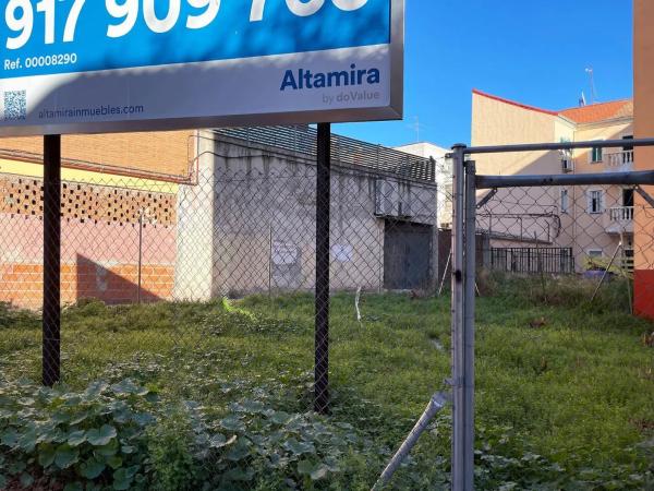 Terreno en Barrio Villaverde Alto photo 4