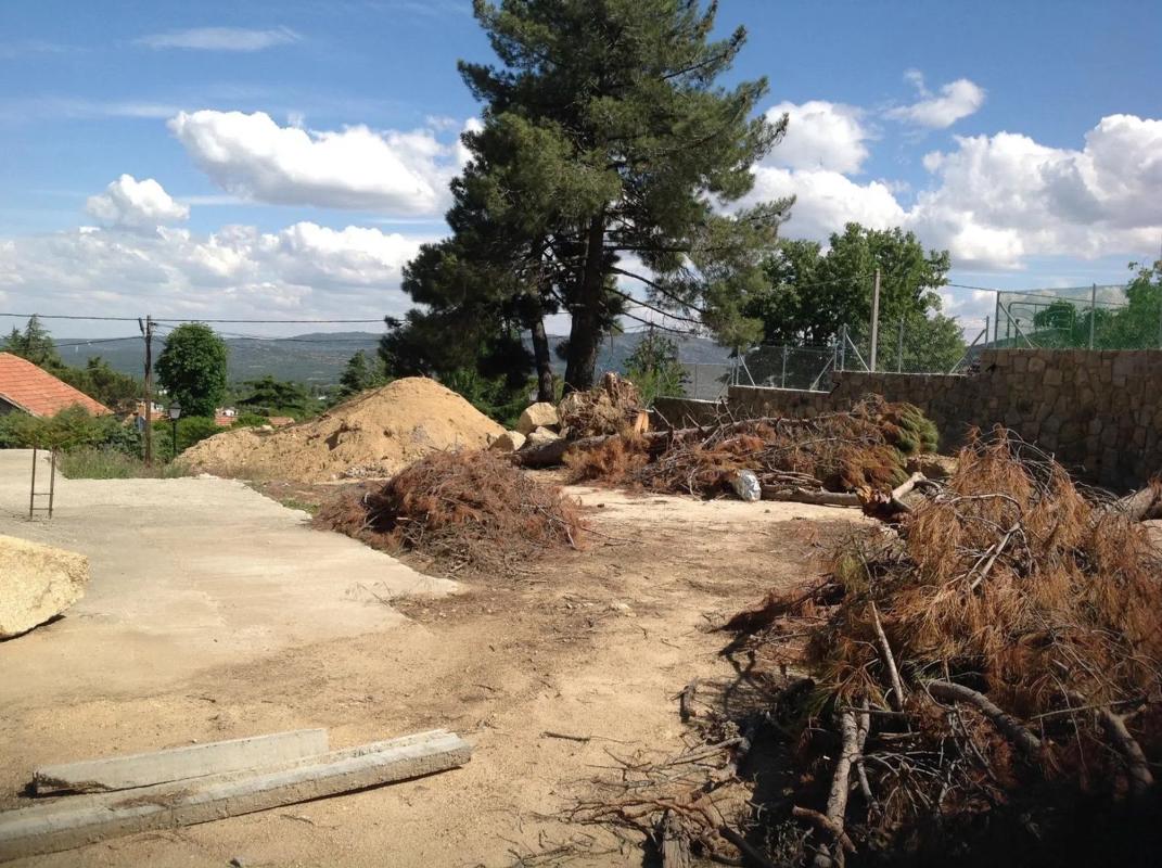 Działka na sprzedaż w Becerril de la Sierra, Madryt photo 3