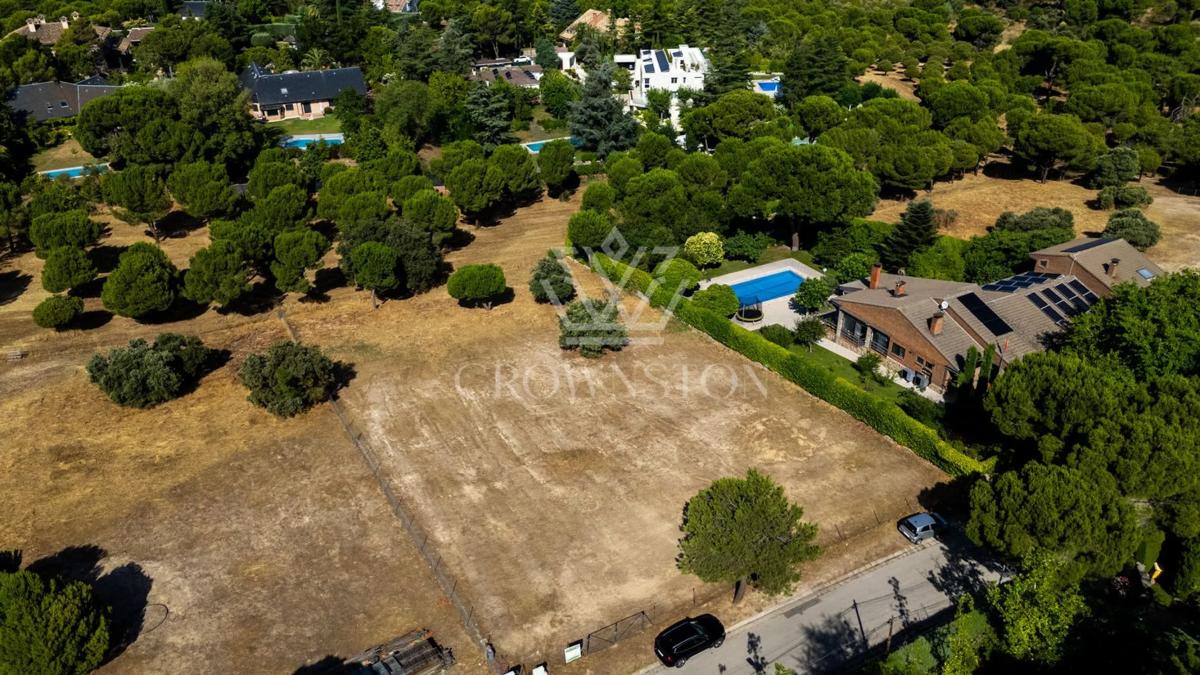 Terreno en venta en Boadilla del Monte, Madrid photo 5