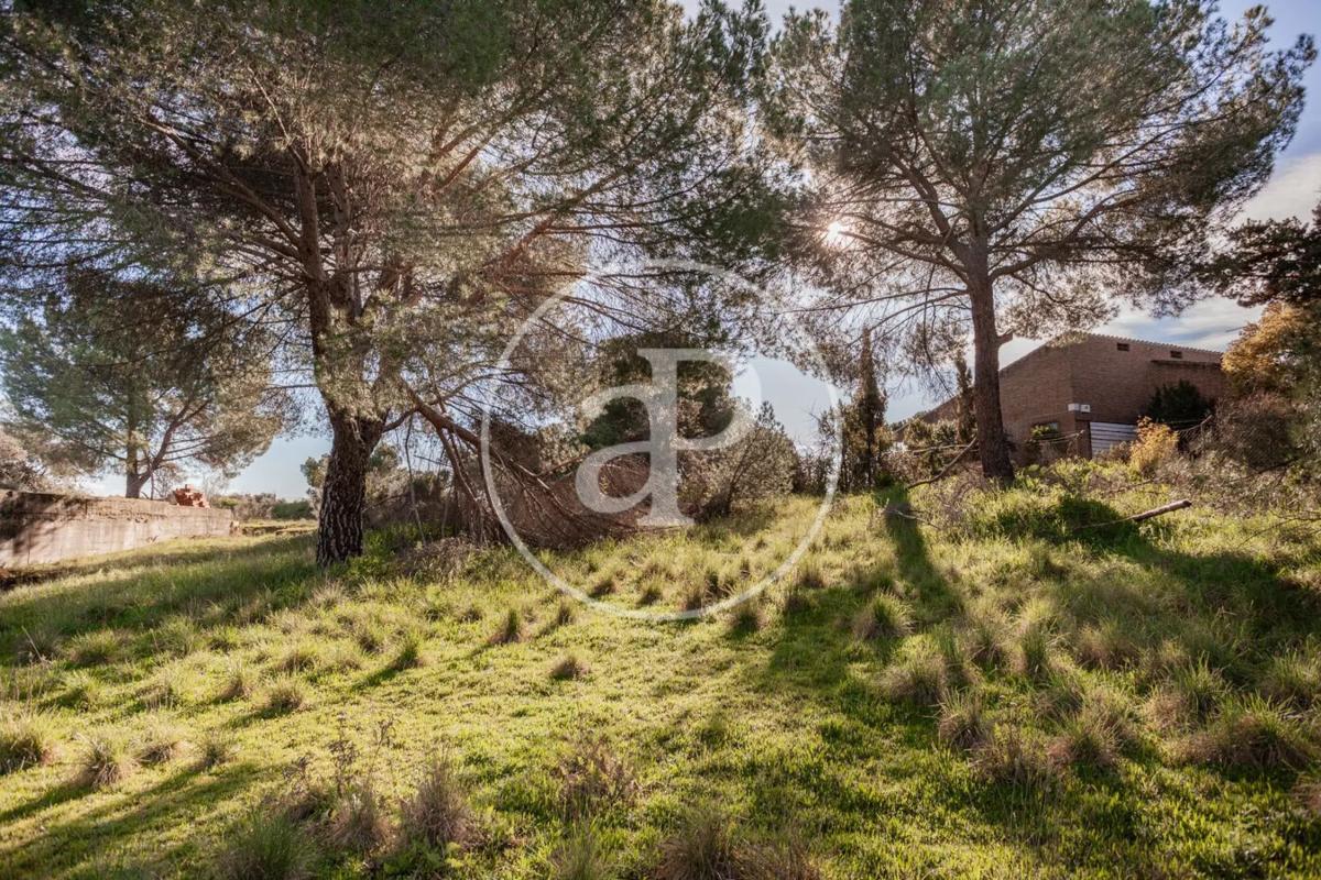 Terreno en venta en Boadilla del Monte, Madrid photo 3
