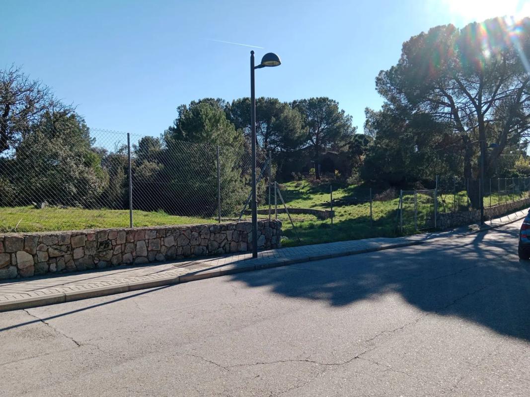 Terreno en venta en Boadilla del Monte, Madrid photo 4