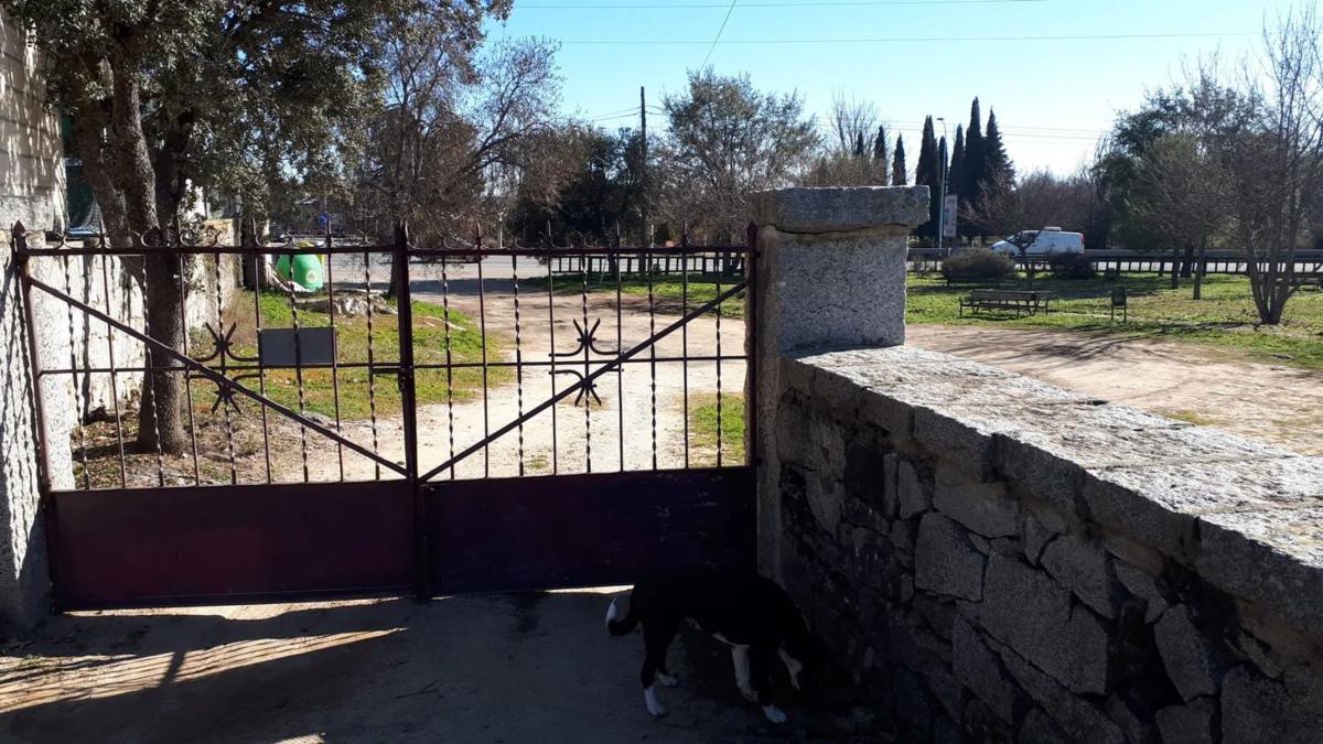 Terreno en venta en Cerceda, Madrid photo 5
