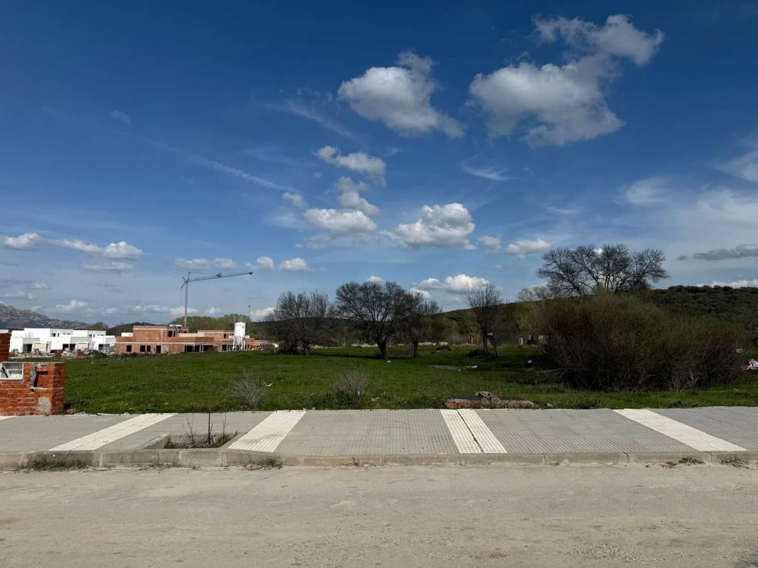 Terreno en venta en Cerceda, Madrid photo 3