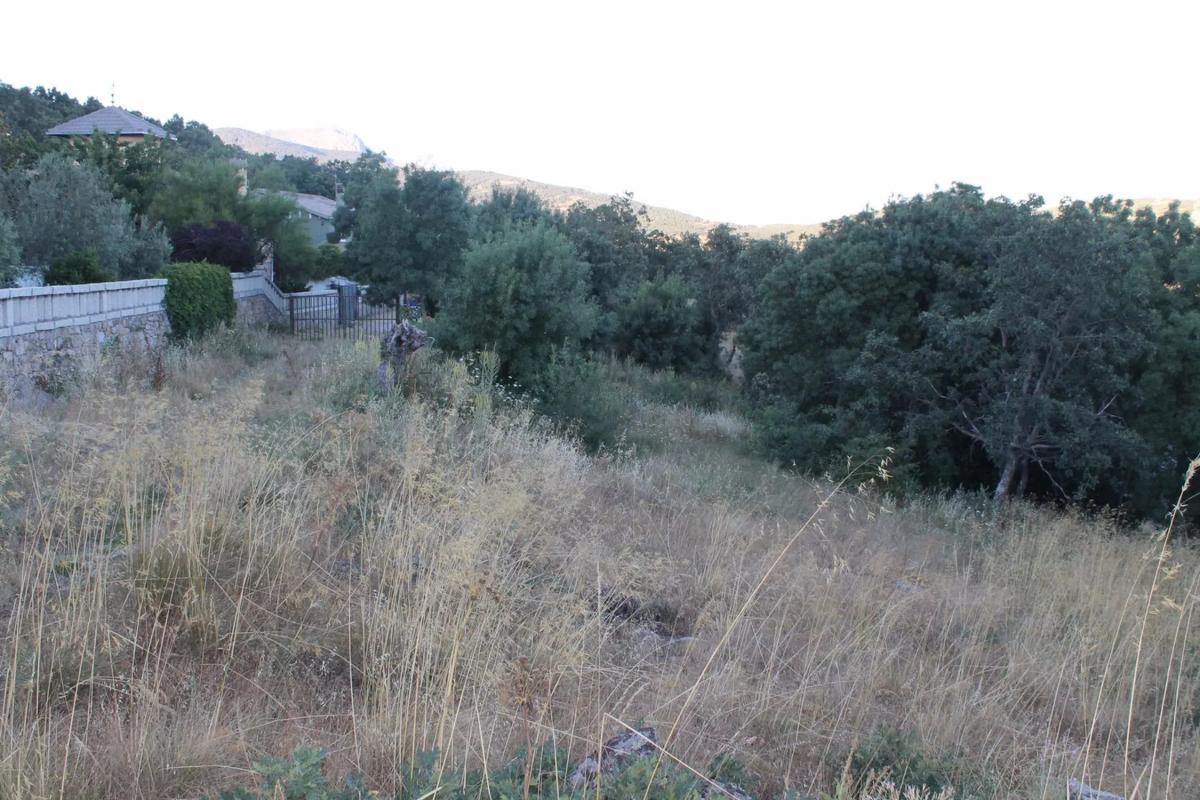 Terreno en venta en Cercedilla, Madrid photo 3
