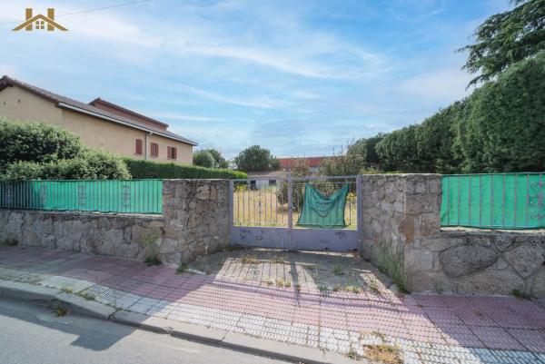 Terreno en calle Cuesta s/n photo 1