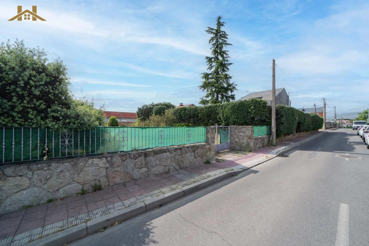 Terreno en venta en Collado Villalba, Madrid photo 2