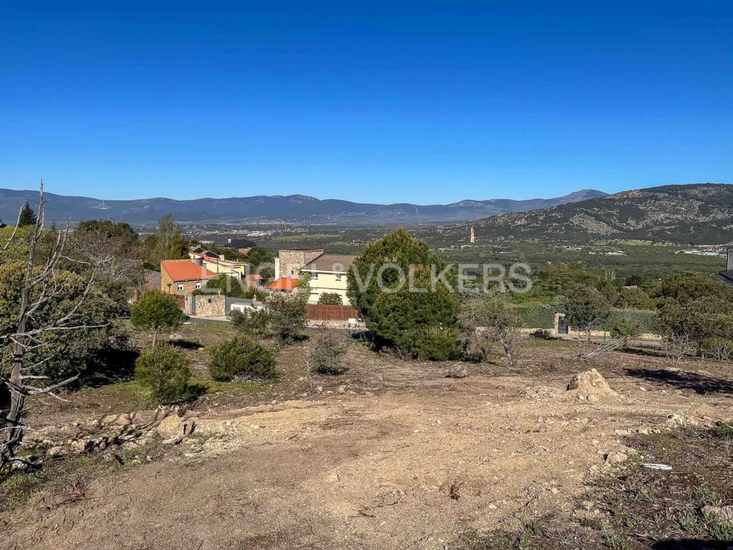 Terreno en venta en Collado Villalba, Madrid photo 2