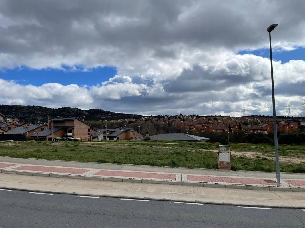 Terreno en venta en Collado Villalba, Madrid photo 3