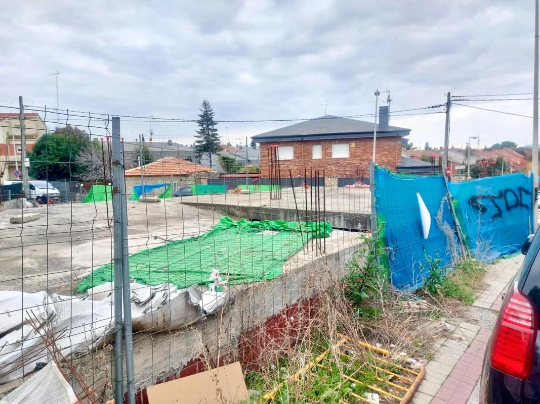 Land for sale in Colmenarejo, Madrid photo 3