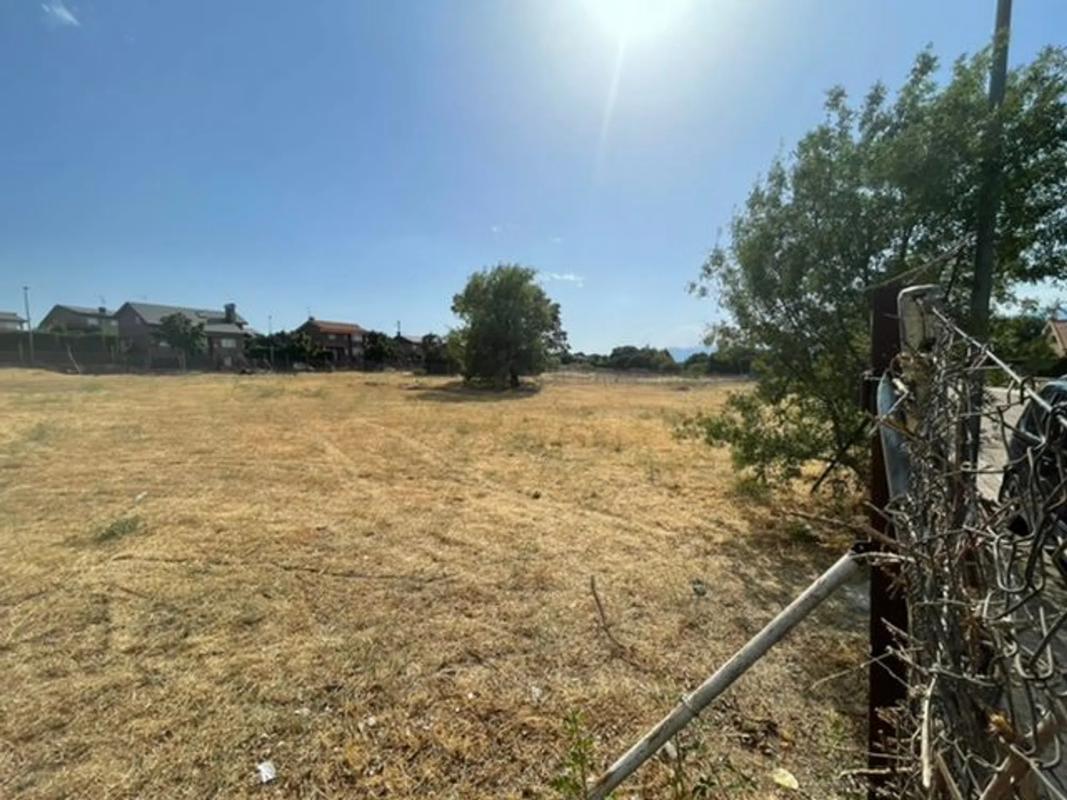 Land for sale in Colmenarejo, Madrid photo 4