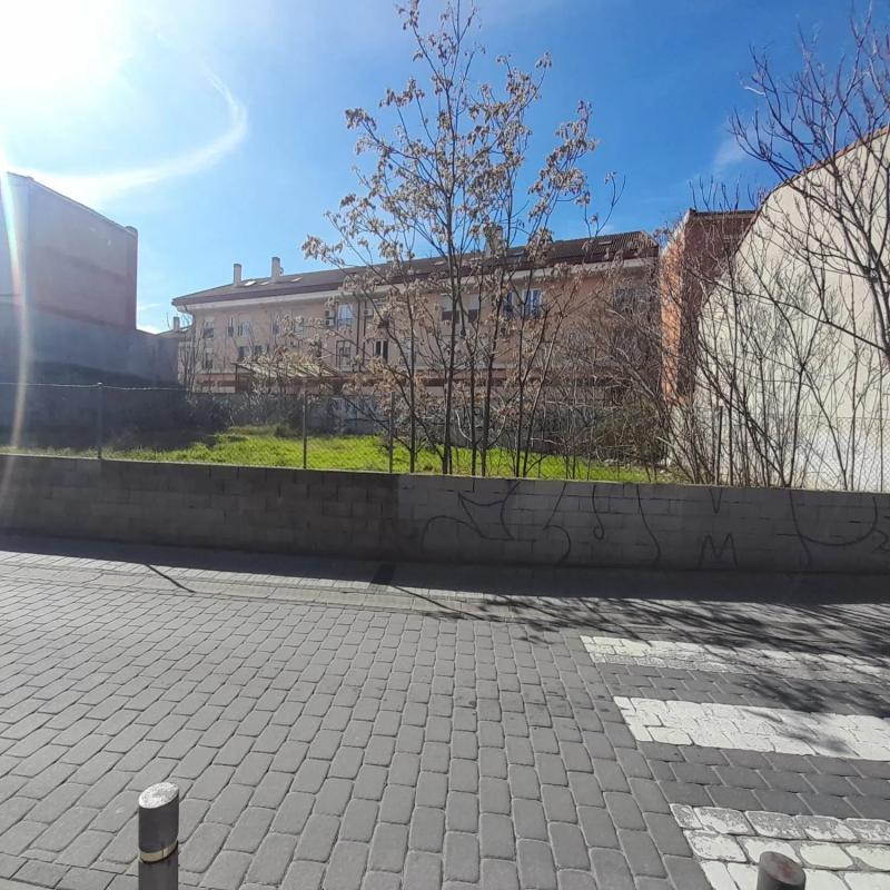 Terreno en venta en Galapagar, Madrid photo 1