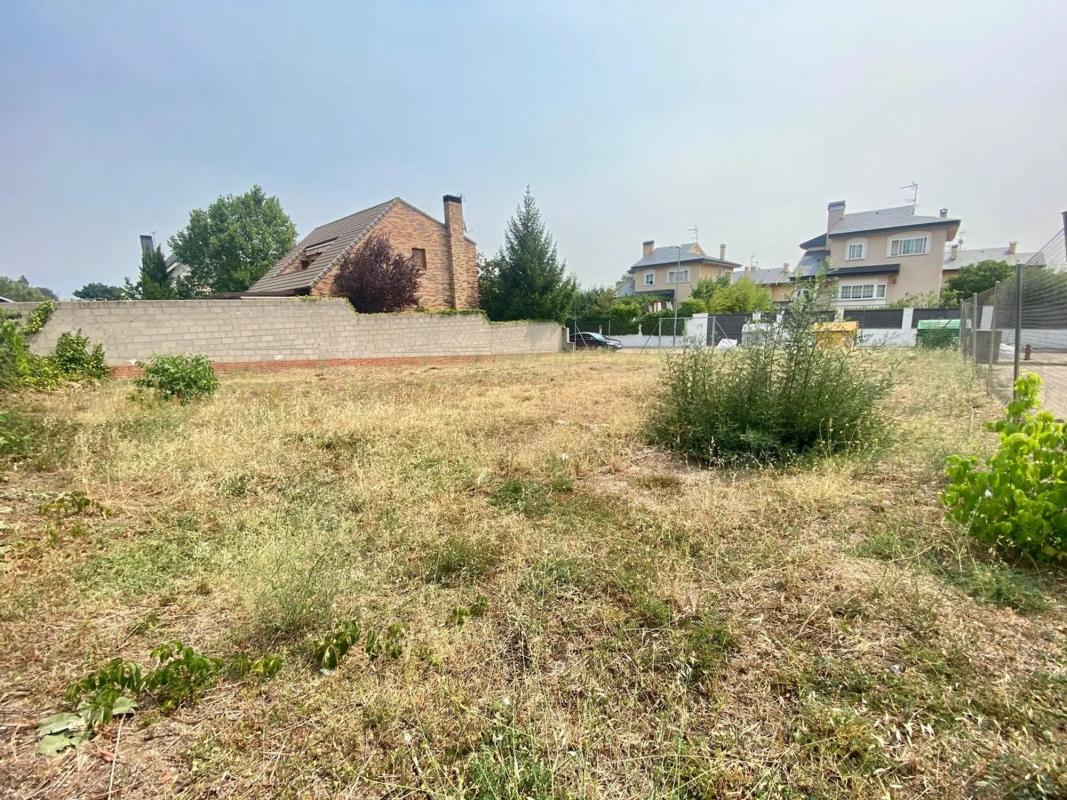 Terreno en venta en Guadarrama, Madrid photo 1
