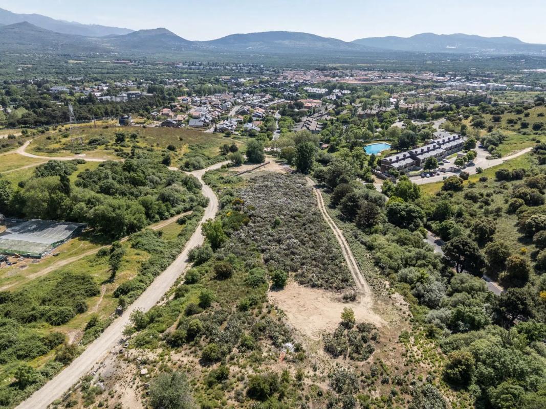 Terreno en venta en Guadarrama, Madrid photo 3