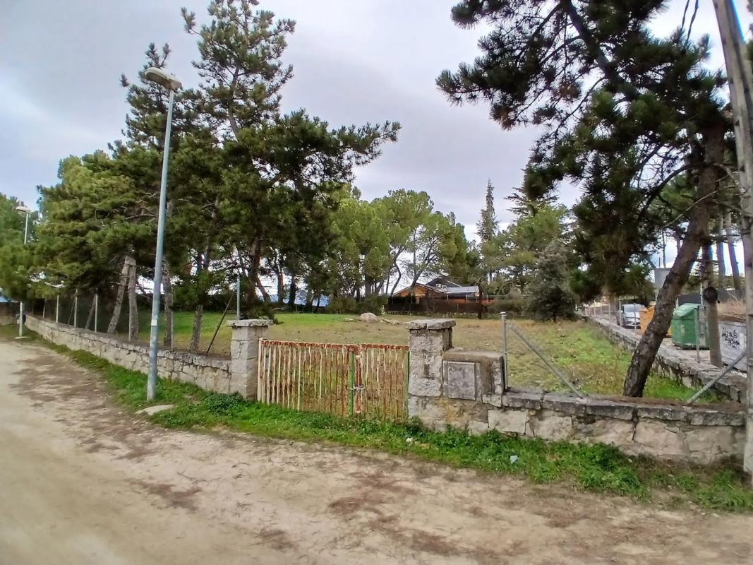 Land for sale in Guadarrama, Madrid photo 1