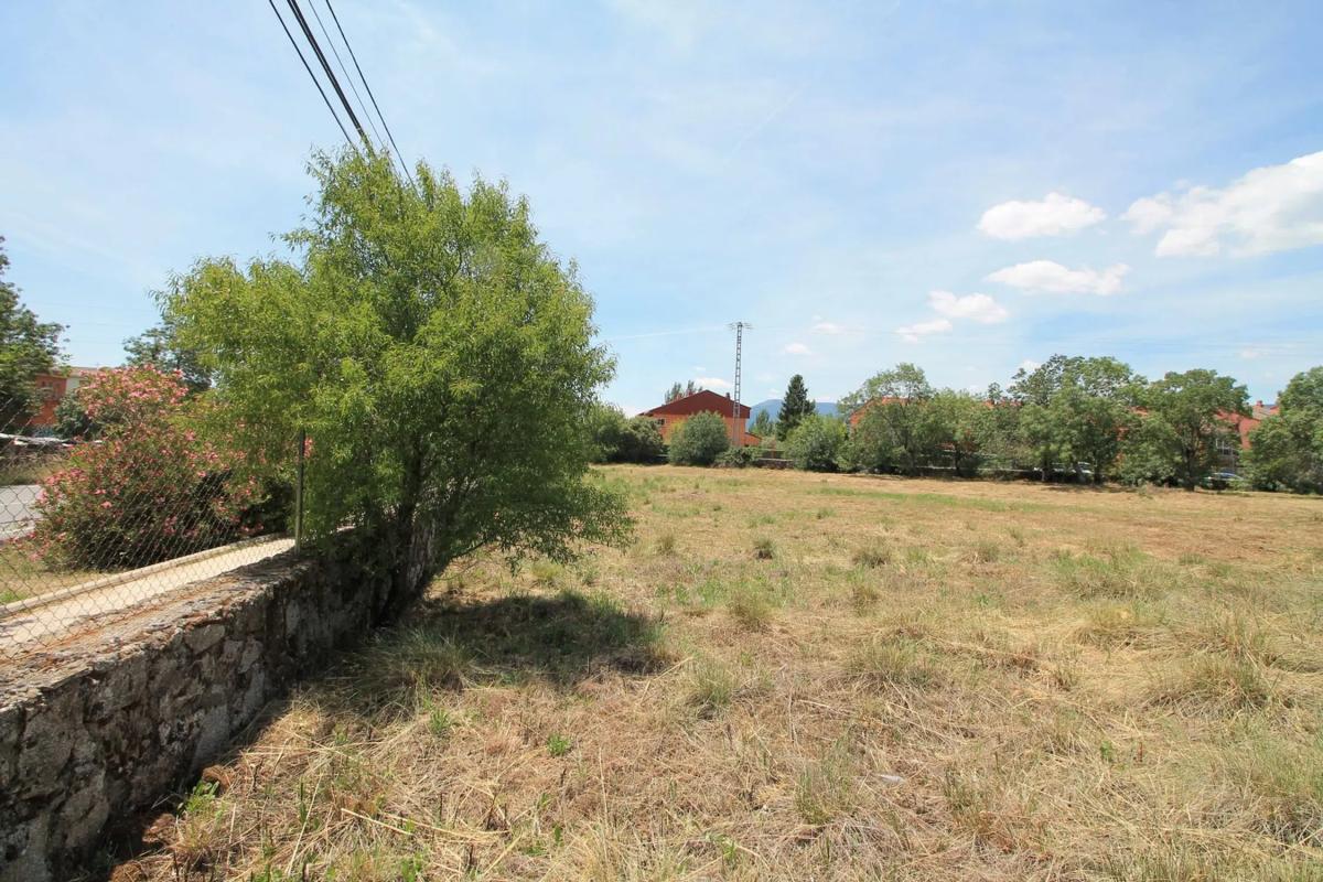 Land for sale in Guadarrama, Madrid photo 3