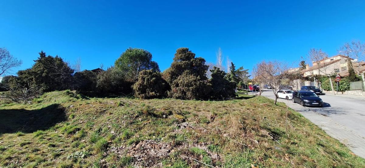 Land for sale in Hoyo de Manzanares, Madrid photo 2