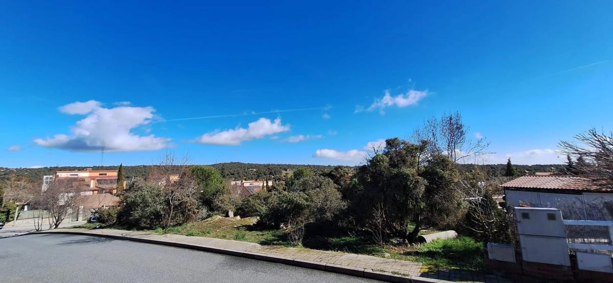 Land for sale in Hoyo de Manzanares, Madrid photo 3