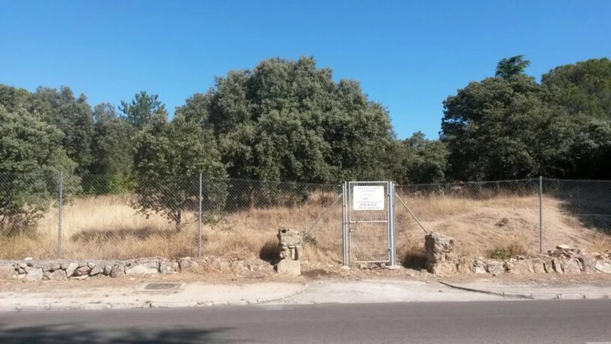 Terreno en venta en Hoyo de Manzanares, Madrid photo 2