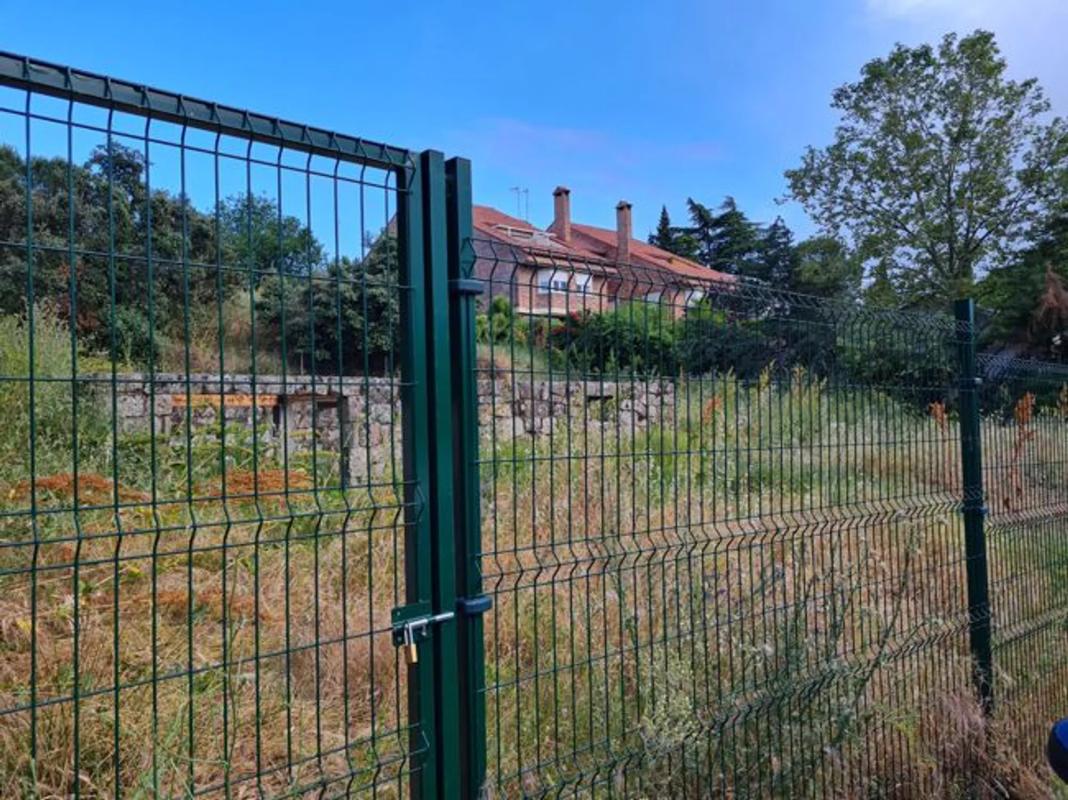 Terreno en venta en Las Rozas de Madrid, Madrid photo 1