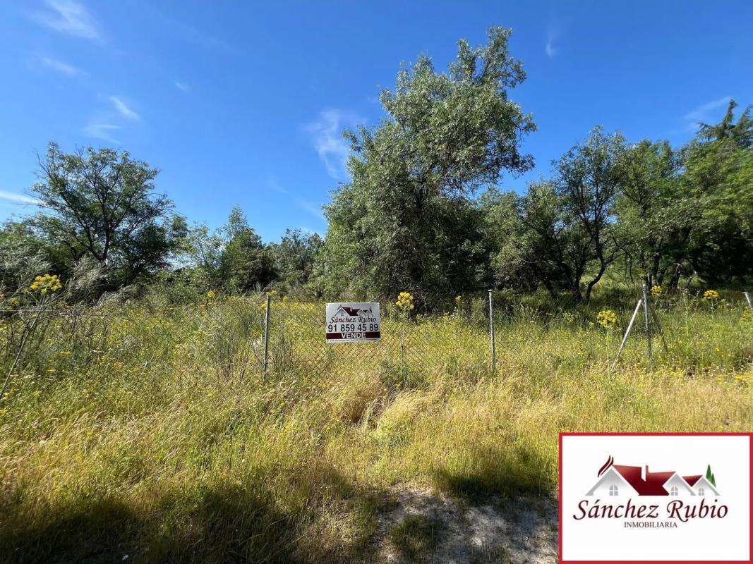 Terreno en venta en Las Rozas de Madrid, Madrid photo 1