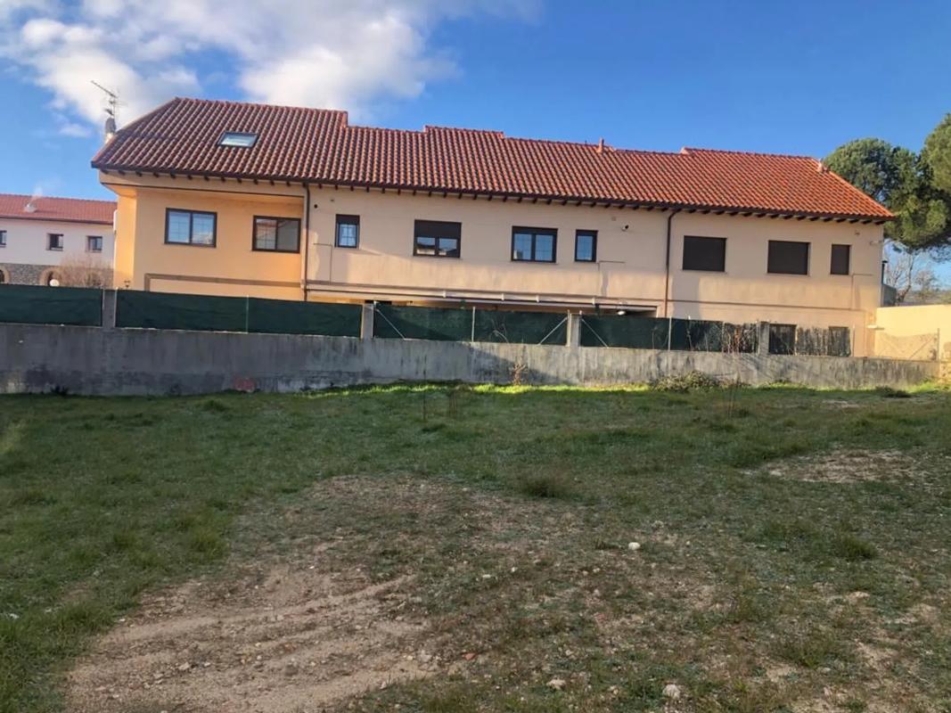 Land for sale in The Mills, Madrid photo 1