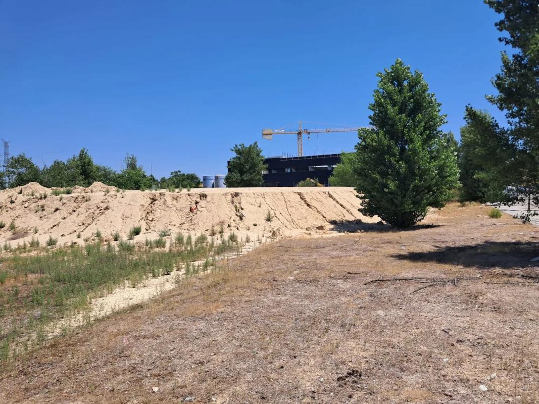 Участок земли на продажу в Махадаонда, Мадрид photo 2