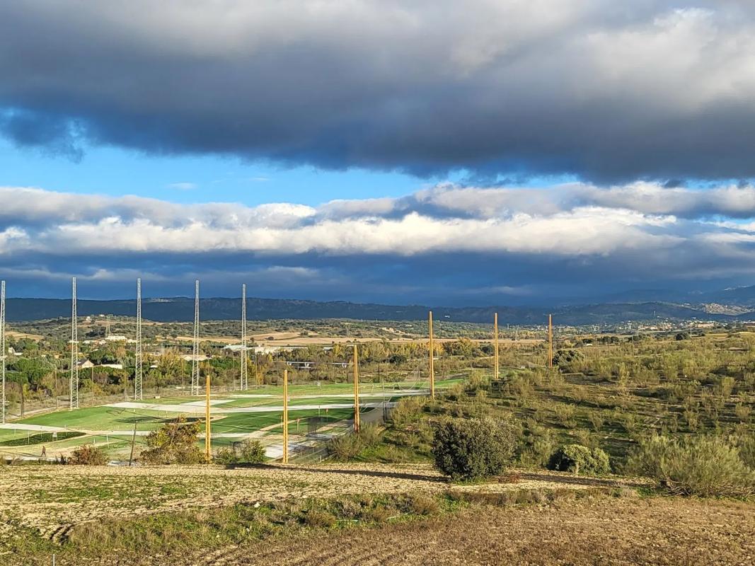 Terreno en venta en Majadahonda, Madrid photo 2