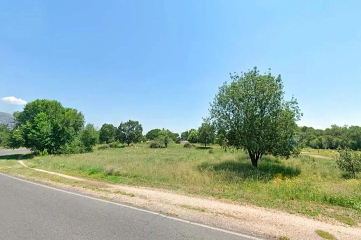 Terreno en venta en Moralzarzal, Madrid photo 1