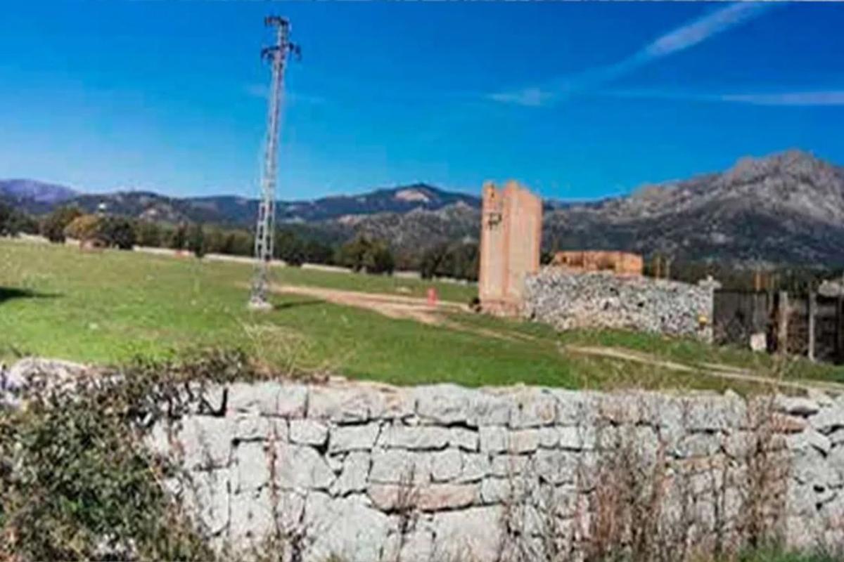 Terreno en venta en Moralzarzal, Madrid photo 3