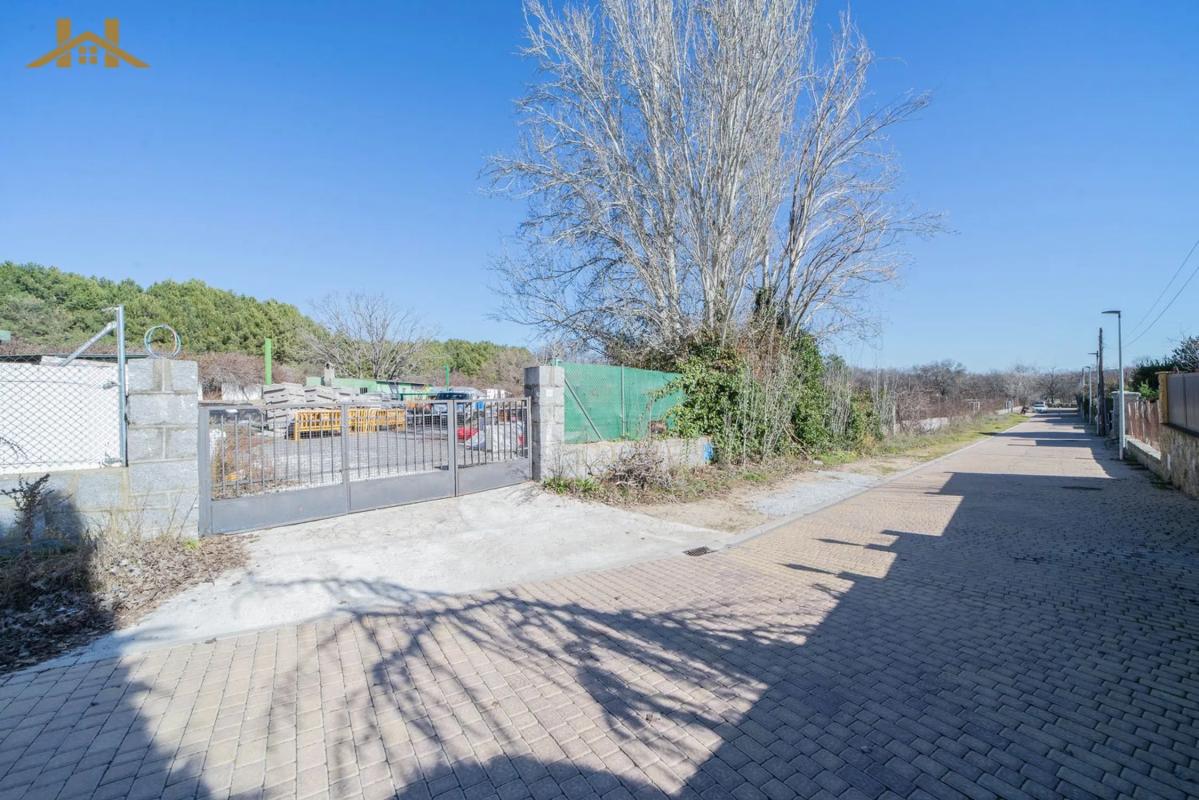 Участок земли на продажу в Моральсарсаль, Мадрид photo 2