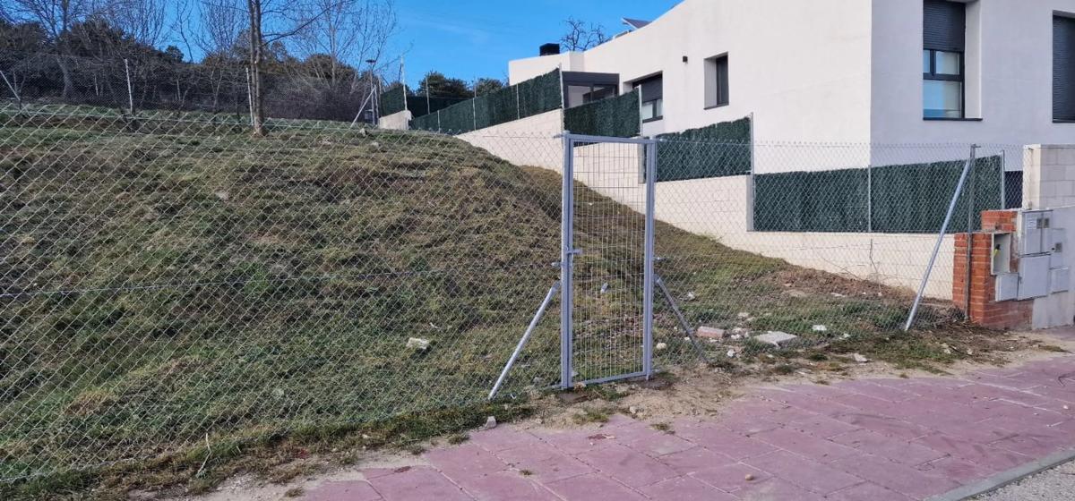 Terreno en venta en Moralzarzal, Madrid photo 2