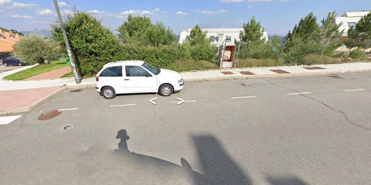 Land for sale in San Lorenzo de El Escorial, Madrid photo 4
