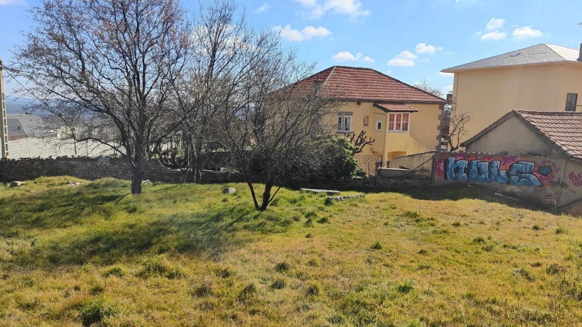 Участок земли на продажу в Сан-Лоренсо-де-Эскориал, Мадрид photo 1