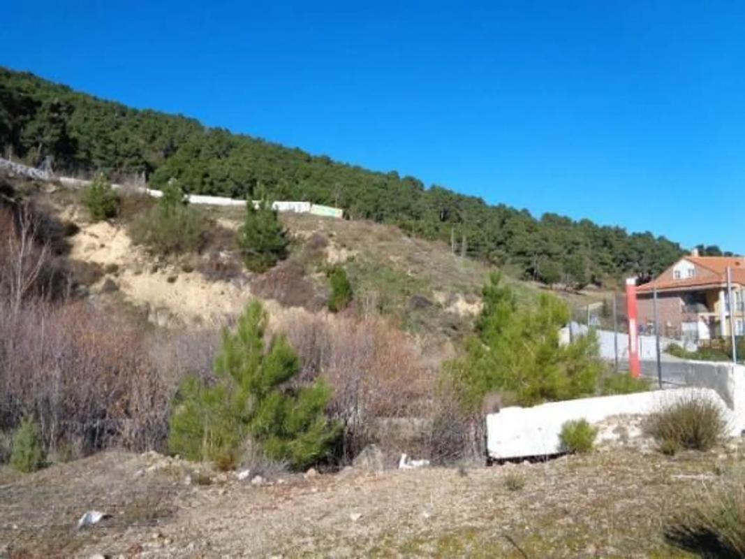 Terreno en venta en San Lorenzo de El Escorial, Madrid photo 3