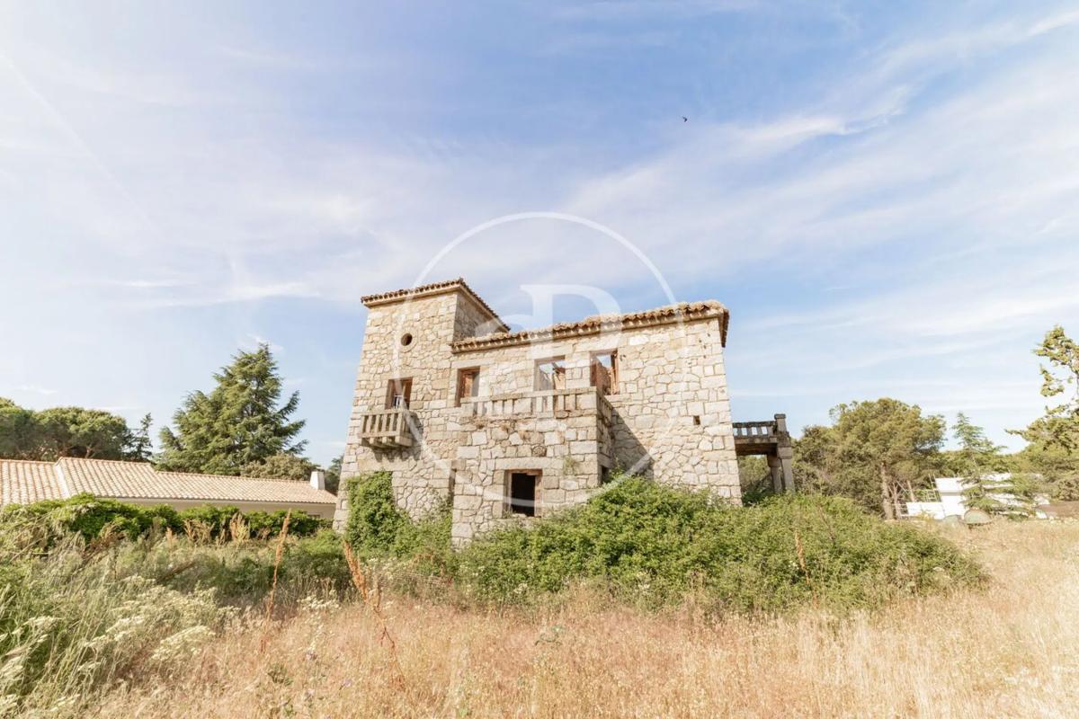 Terreno en venta en Torrelodones, Madrid photo 4
