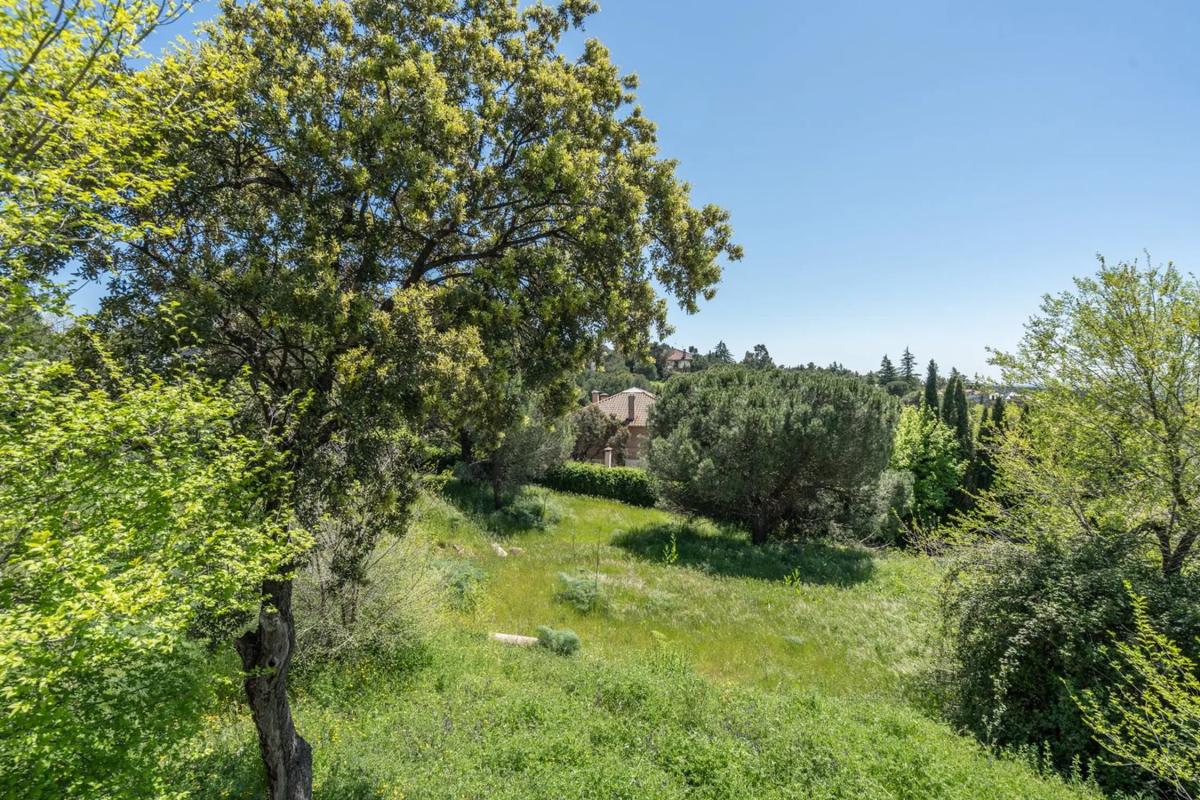 Terreno en venta en Torrelodones, Madrid photo 1