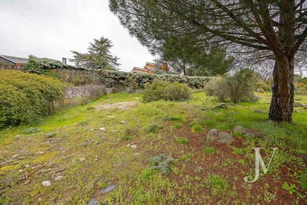 Terreno en Barrio El Monte photo 4