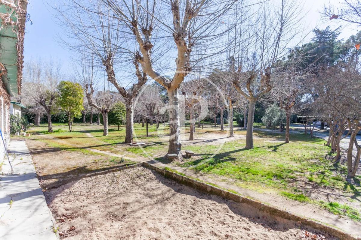 Terreno en venta en Torrelodones, Madrid photo 4