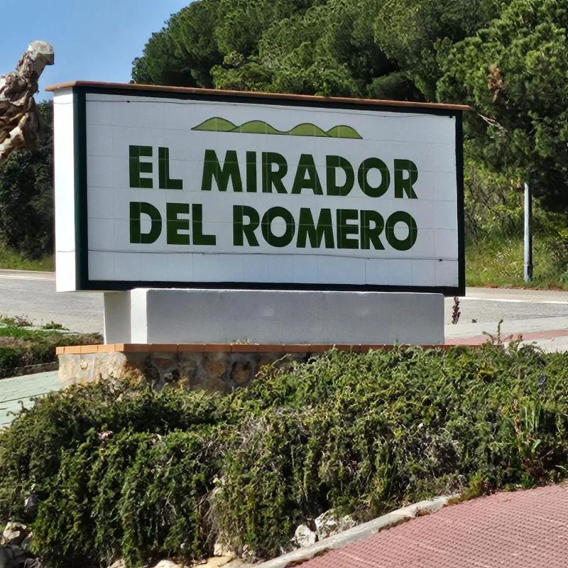 Terreno en venta en Valdemorillo, Madrid photo 3