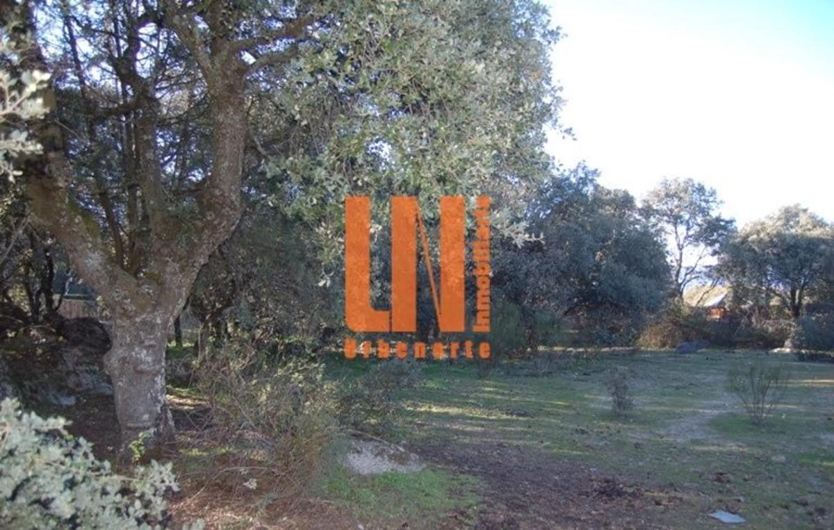 Terreno en venta en Valdemorillo, Madrid photo 4
